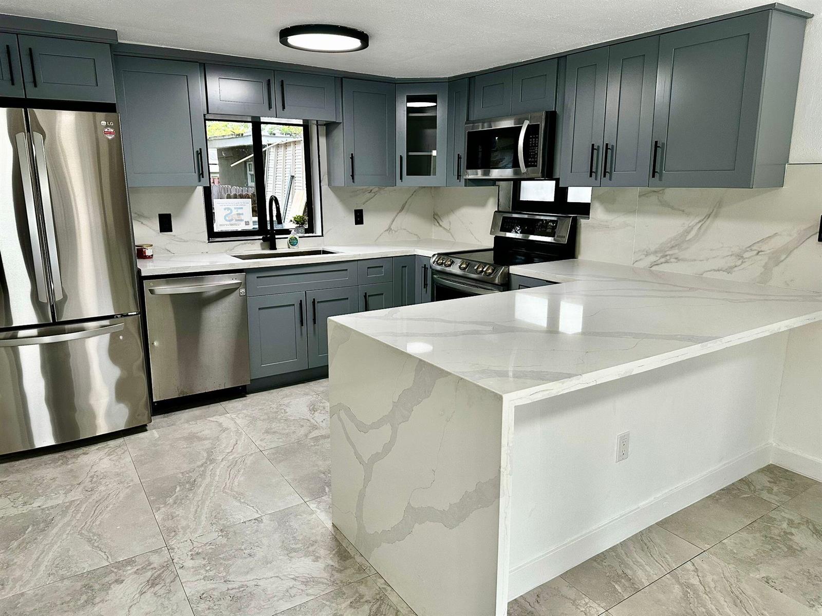 Single Family in Dania 2/2. Just Remodeled!